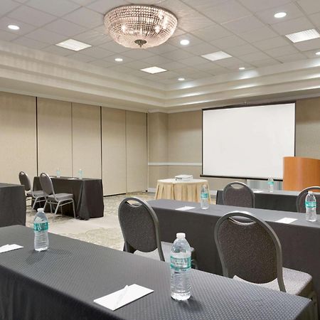 Embassy Suites Newark - Wilmington/South Exteriér fotografie