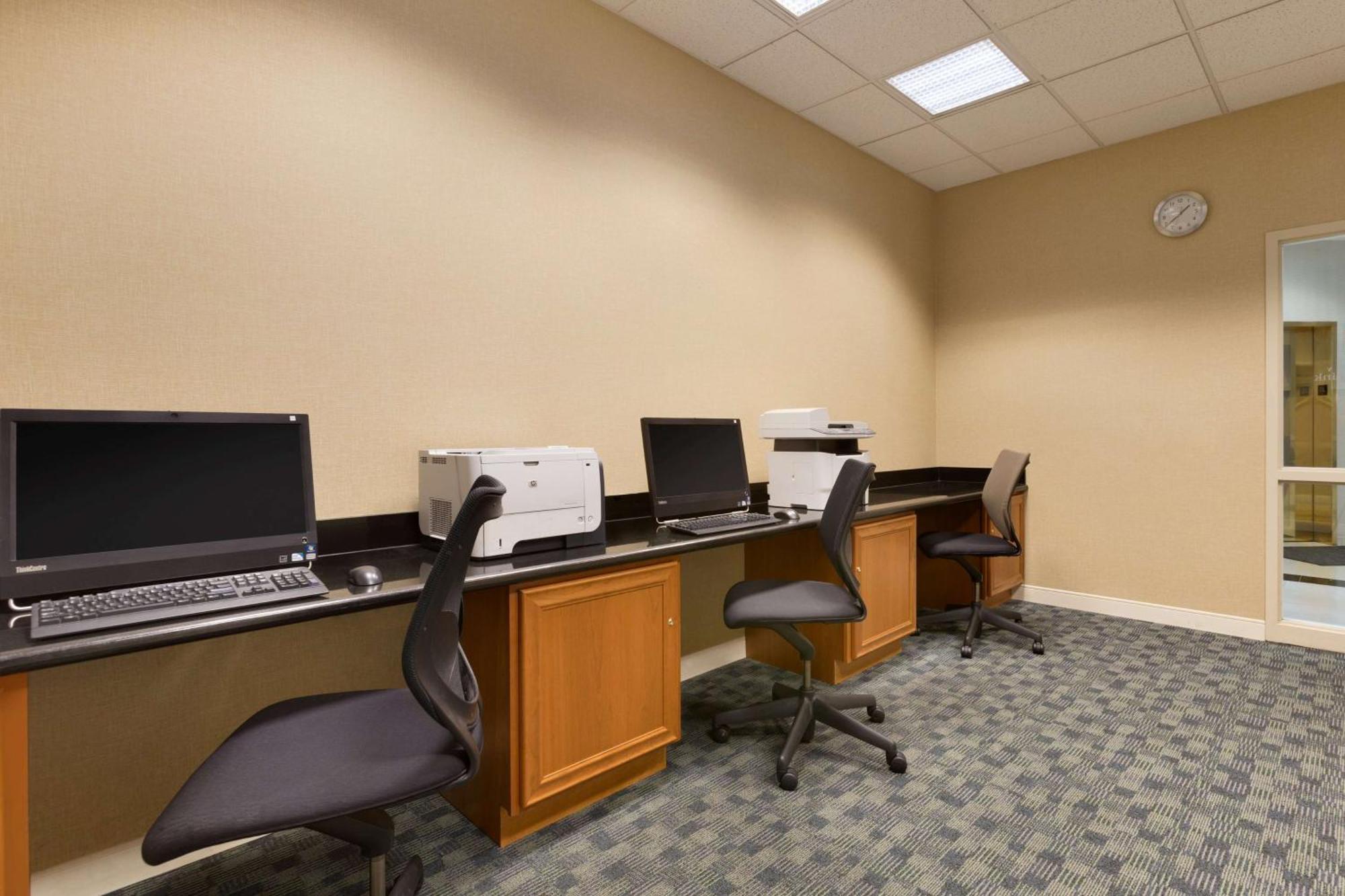 Embassy Suites Newark - Wilmington/South Exteriér fotografie