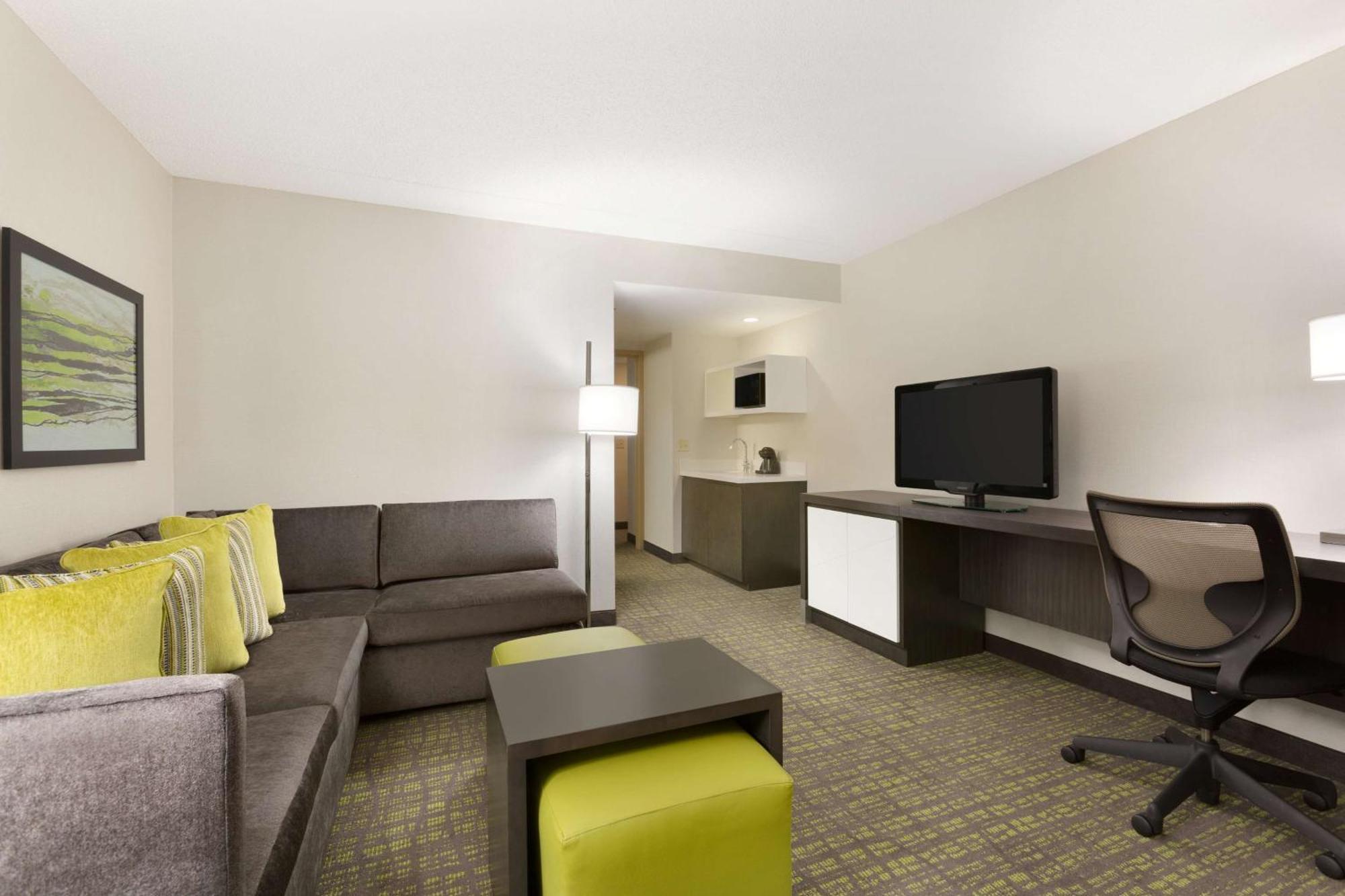 Embassy Suites Newark - Wilmington/South Exteriér fotografie