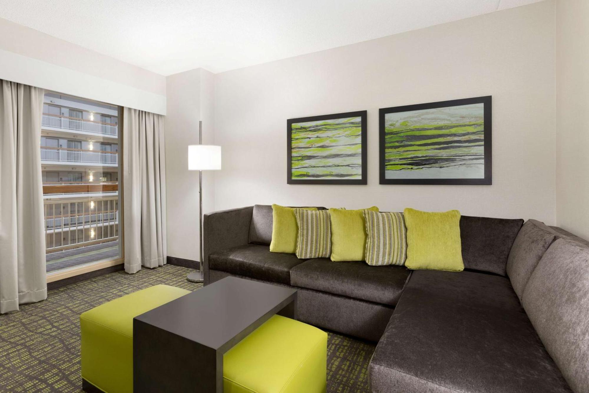 Embassy Suites Newark - Wilmington/South Exteriér fotografie